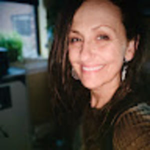 Meet your Posher, Sharin